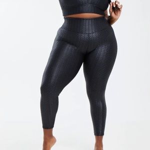 BOOTY BY BRABANTS LBL LITTLE BLACK LEGGINGS IN BLACK CURVY